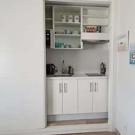 Casa Blue Vista - Beachside Villa & Guestroom