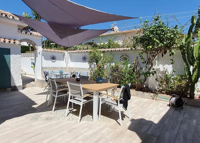 Villa Casa Blue Vista - & Guestroom